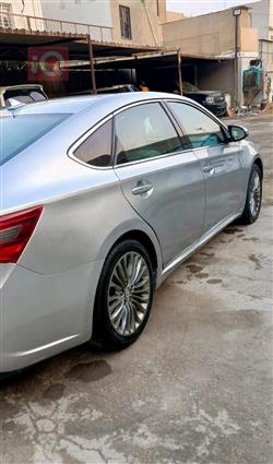 تويوتا أفالون